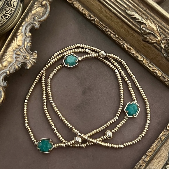 KENDRA SCOTT • Gold Tomon Stretch Dark Teal Amazonite Bracelet - Picture 3 of 3